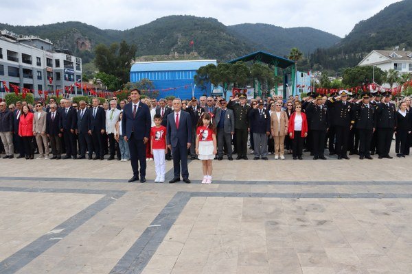 FETHİYE’DE 23 NİSAN COŞKUSU