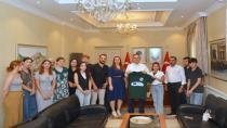 GÖNÜLLÜLERDEN VALİ AKBIYIK’A ZİYARET