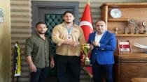 GÜREŞÇİLERDEN BAŞARI SÖZÜ
