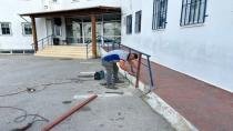 OKULLARDAKİ BAKIM VE ONARIM ÇALIŞMALARI SÜRÜYOR